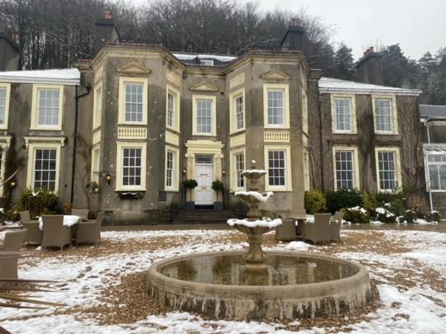 New House Country Hotel