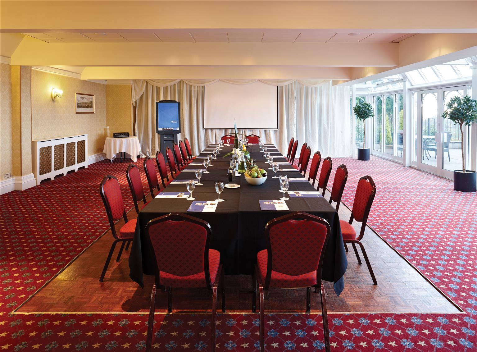 New House Country Hotel Cardiff